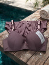 Upgrade your lingerie collection with this super comfortable and stylish textured set. Crafted with a delicate chevron design and seamless molded cups, it offers gentle support and a smooth fit under any