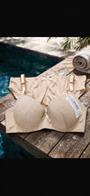 Upgrade your lingerie collection with this super comfortable and stylish textured set. Crafted with a delicate chevron design and seamless molded cups, it offers gentle support and a smooth fit under any